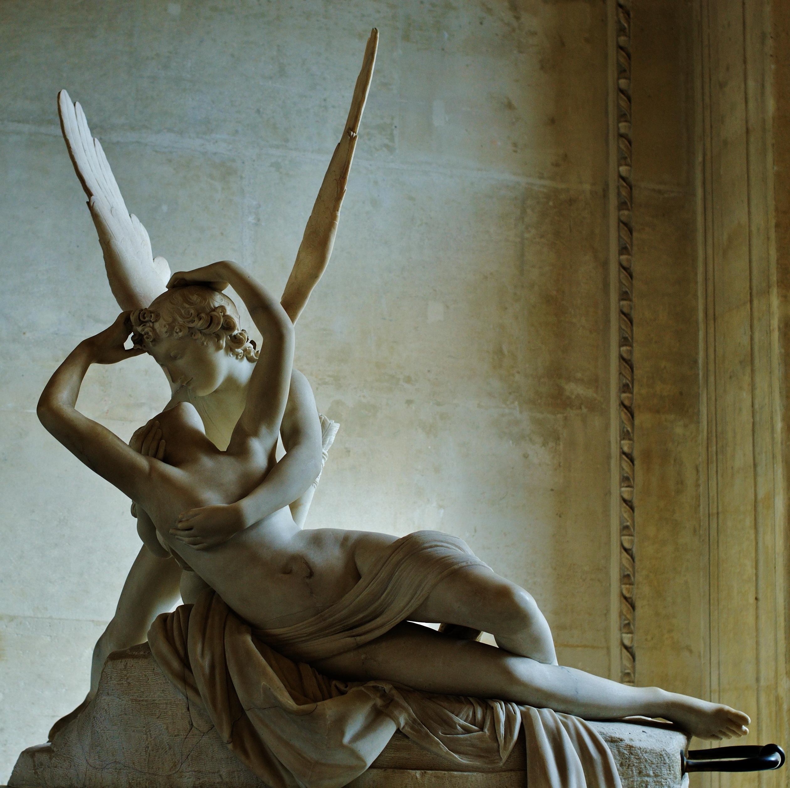 Escultura de Psique y Eros